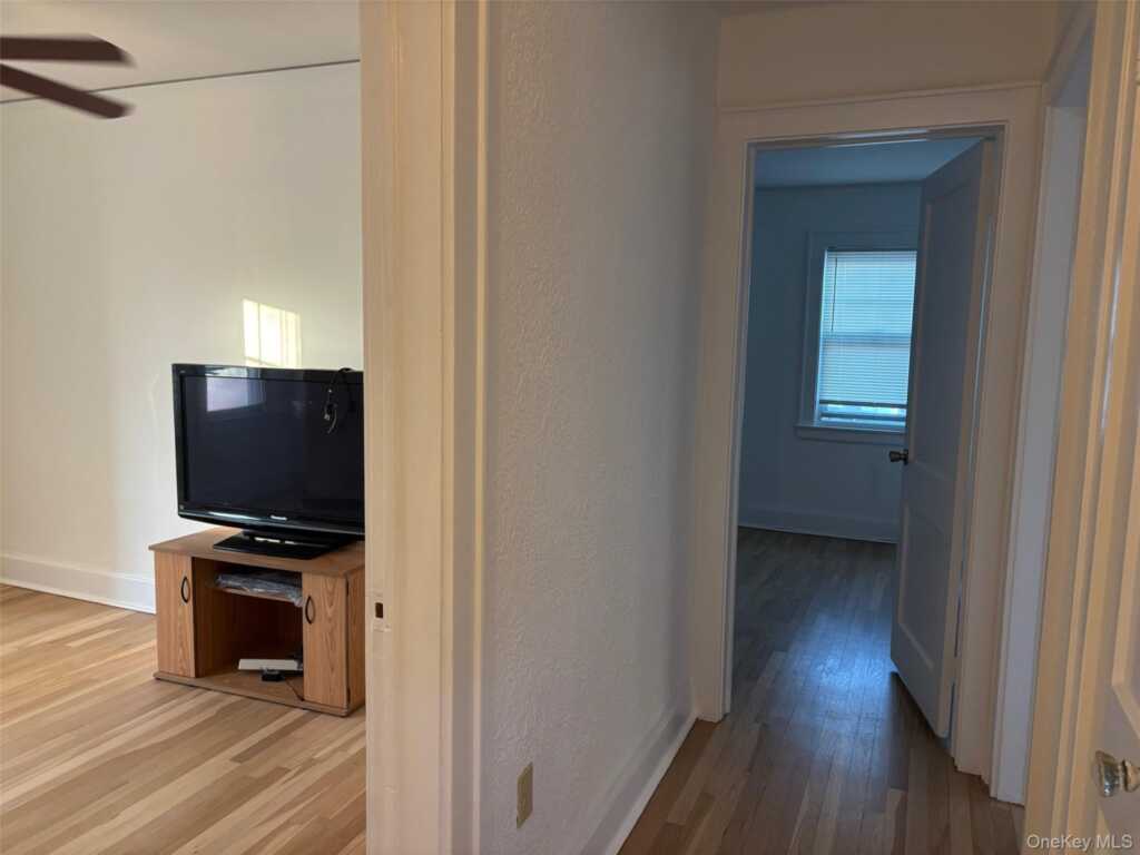 82 Putnam Avenue, Rye, NY 10573 - Photo 10 of 35