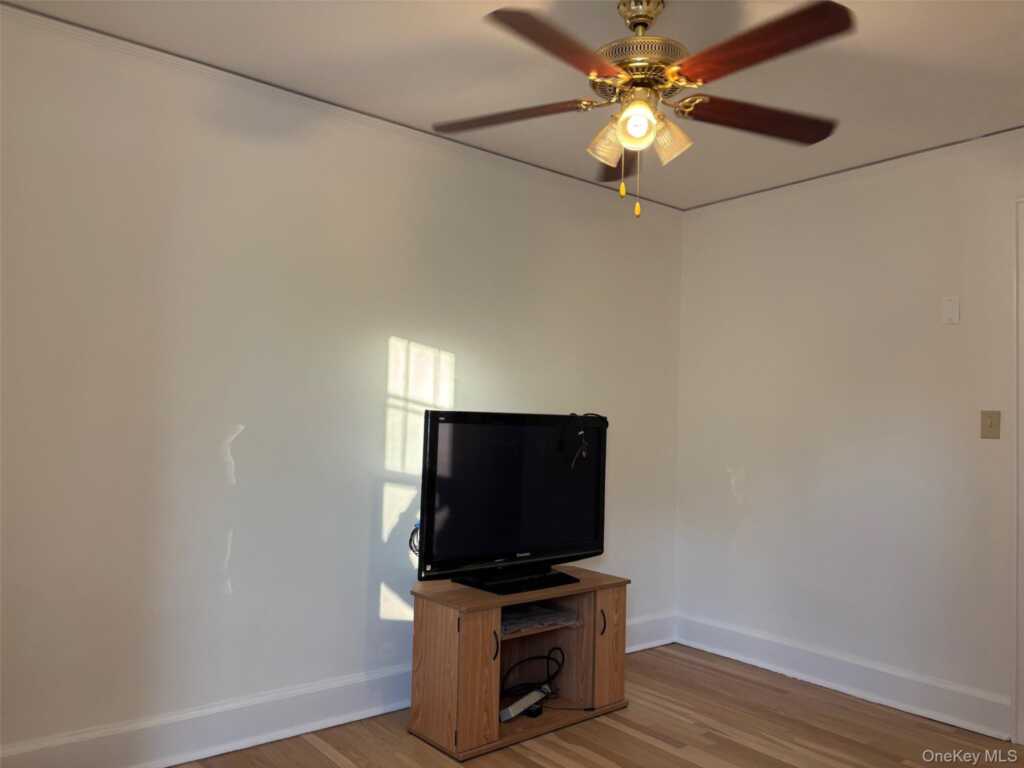 82 Putnam Avenue, Rye, NY 10573 - Photo 25 of 35