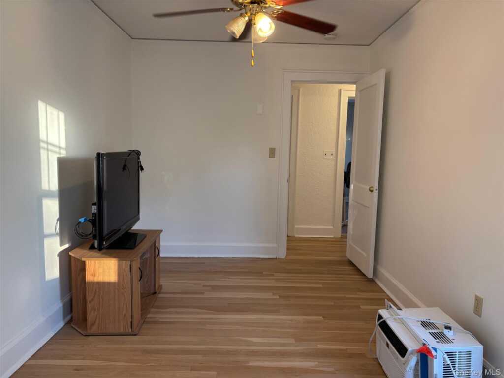 82 Putnam Avenue, Rye, NY 10573 - Photo 26 of 35