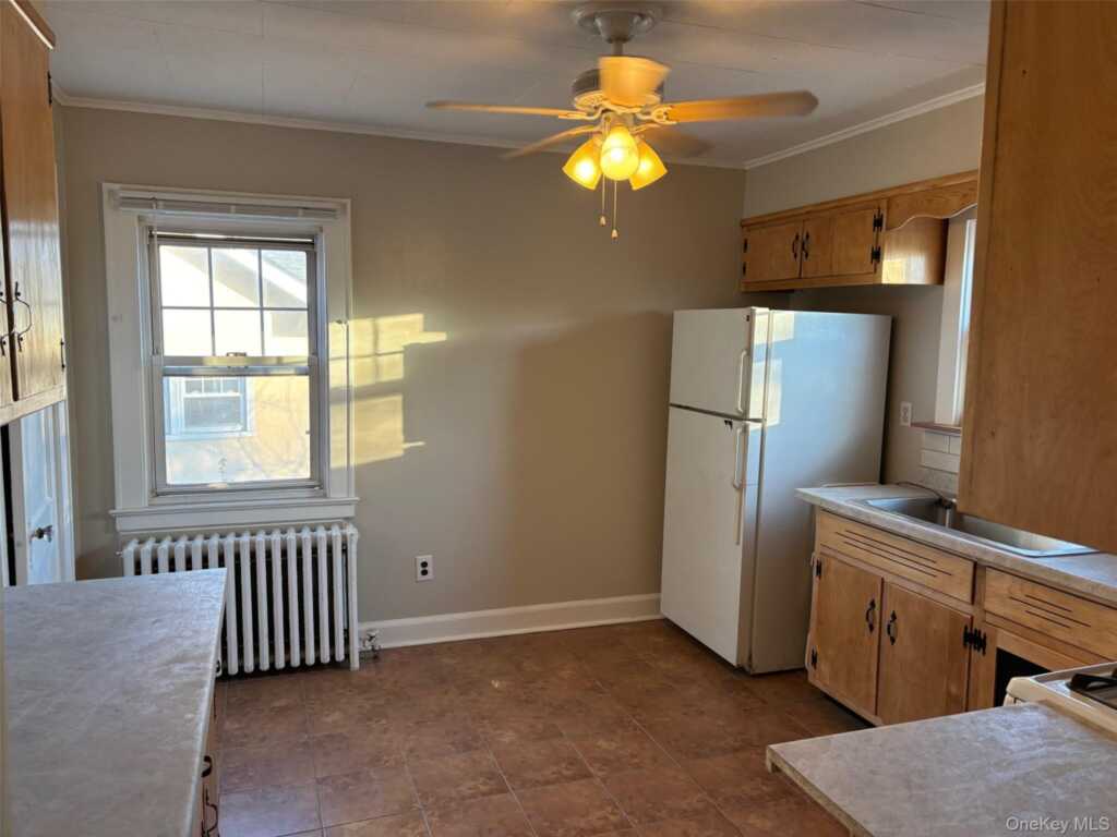 82 Putnam Avenue, Rye, NY 10573 - Photo 3 of 35