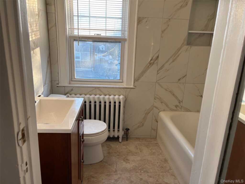 82 Putnam Avenue, Rye, NY 10573 - Photo 8 of 35