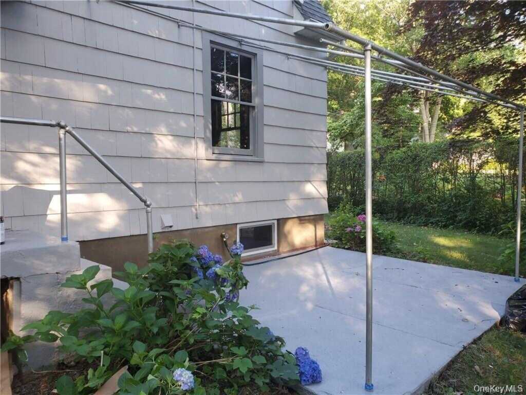 1 Myrtle Avenue, Suffern, NY 10901 - Photo 6 of 19