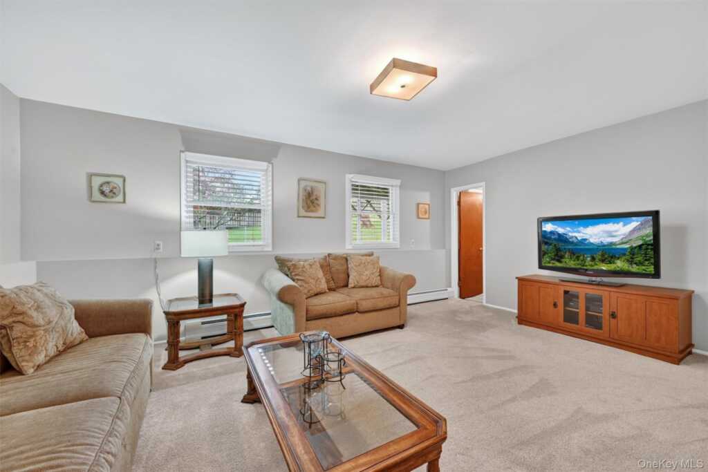 8 Cartwright Road, Stony Point, NY 10980 - Photo 31 of 42