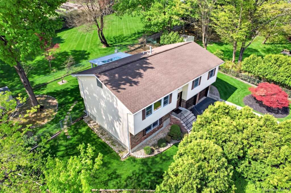 8 Cartwright Road, Stony Point, NY 10980 - Photo 4 of 42