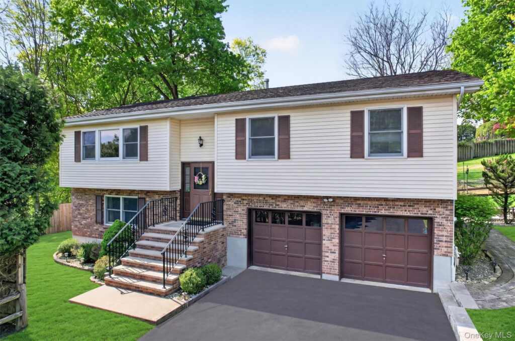 8 Cartwright Road, Stony Point, NY 10980 - Photo 5 of 42