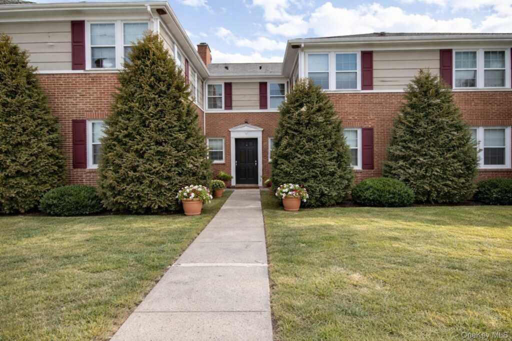 14 Stevens Street, Unit #5, White Plains, NY 10606