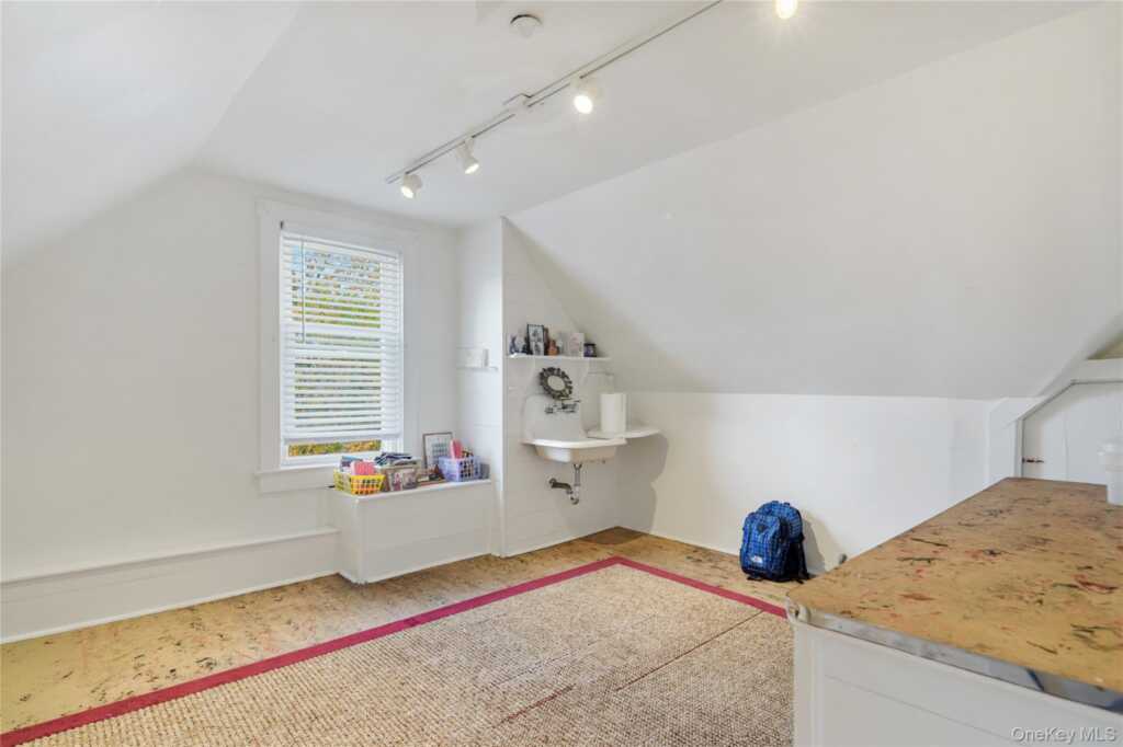 12 Marathon Place, Rye, NY 10573 - Photo 23 of 47