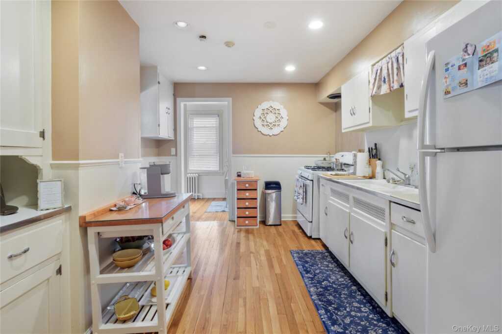 12 Marathon Place, Rye, NY 10573 - Photo 27 of 47