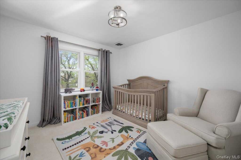 8 Fairlawn Parkway, Rye, NY 10573 - Photo 15 of 25