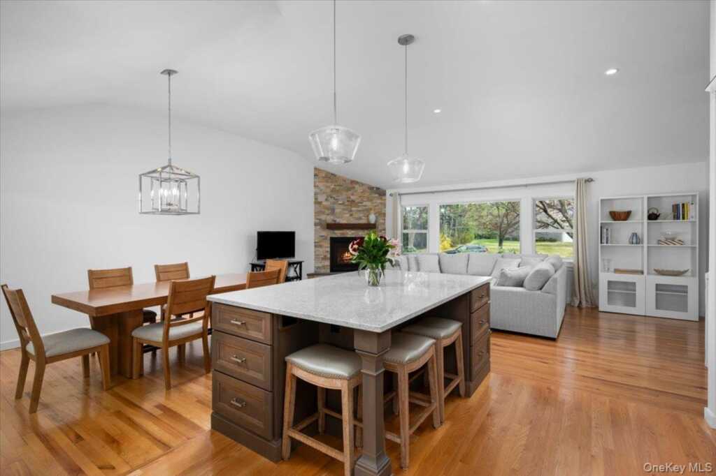 8 Fairlawn Parkway, Rye, NY 10573 - Photo 5 of 25