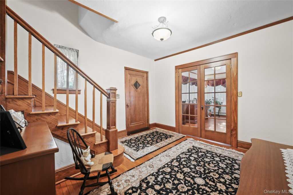 39 Park Circle, White Plains, NY 10603 - Photo 11 of 40