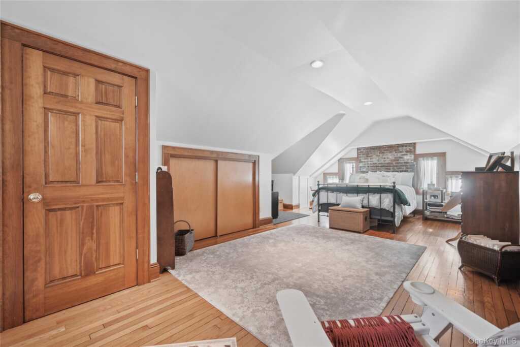 39 Park Circle, White Plains, NY 10603 - Photo 28 of 40