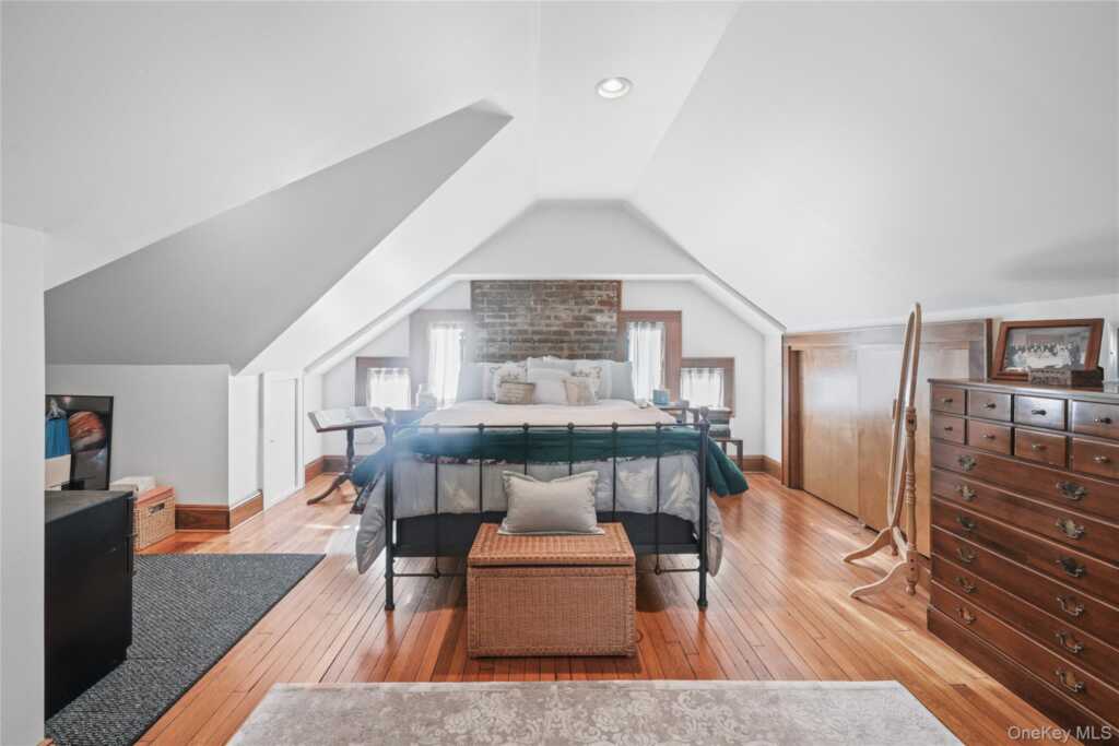 39 Park Circle, White Plains, NY 10603 - Photo 29 of 40