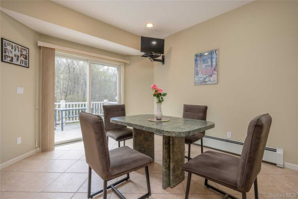 774 Haverstraw Road, Suffern, NY 10901 - Photo 16 of 40