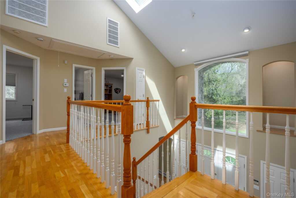 774 Haverstraw Road, Suffern, NY 10901 - Photo 20 of 40
