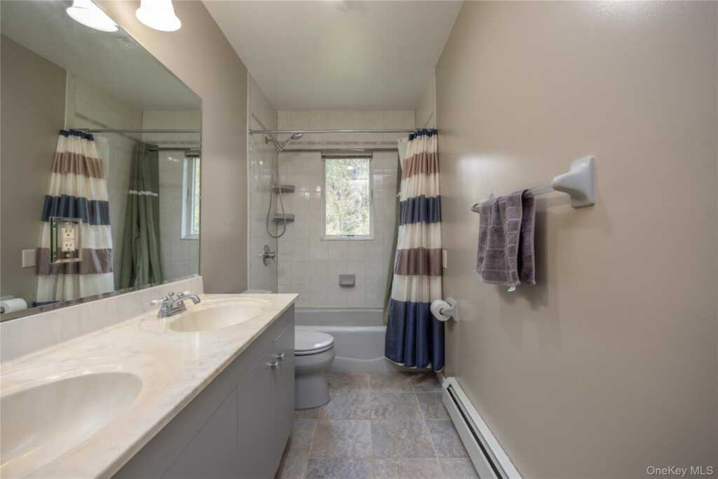 774 Haverstraw Road, Suffern, NY 10901 - Photo 22 of 40