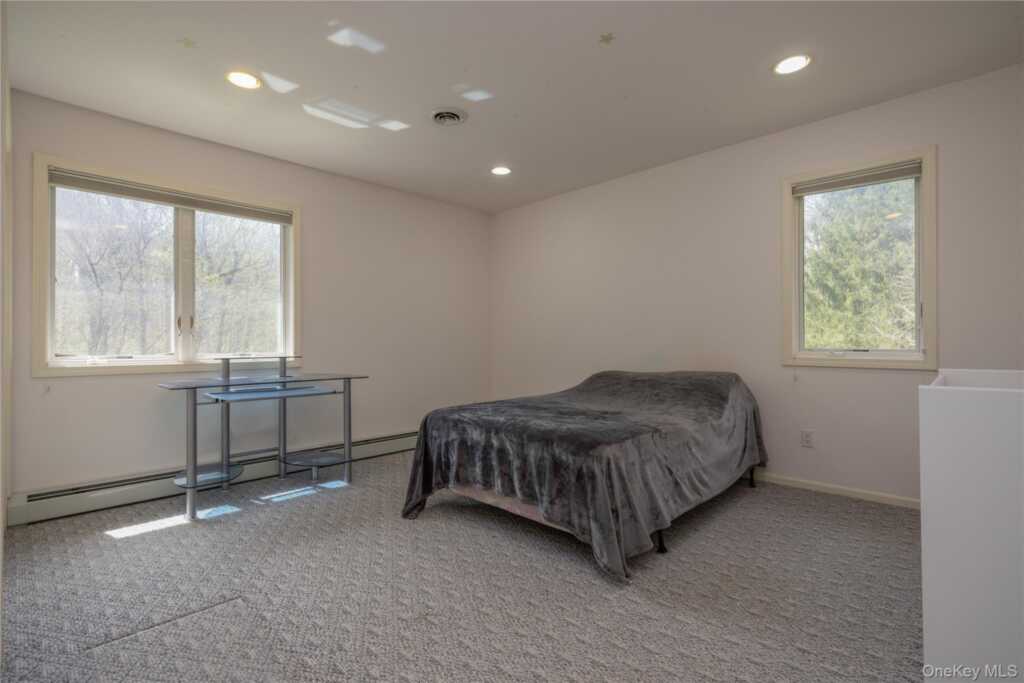 774 Haverstraw Road, Suffern, NY 10901 - Photo 23 of 40