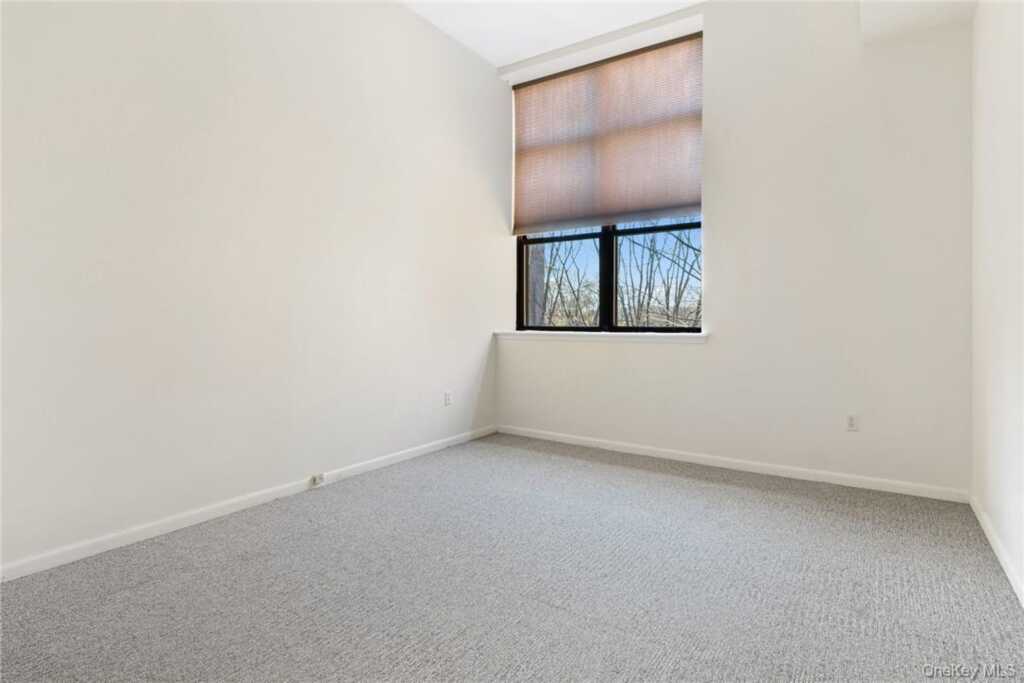 55 Mckinley Avenue, Unit #D2-3, White Plains, NY 10606 - Photo 6 of 17