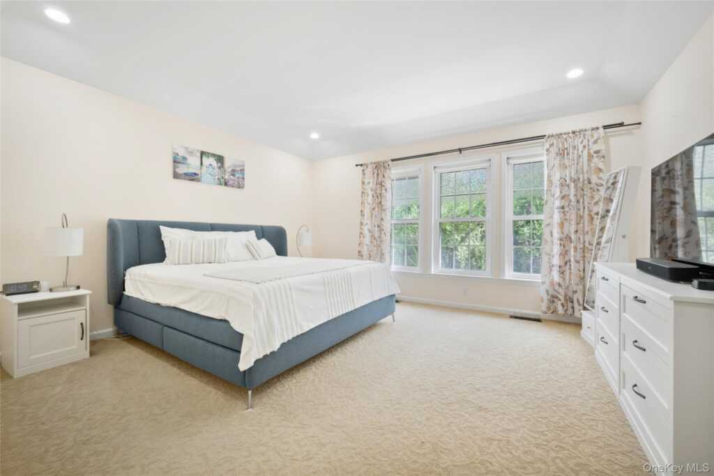 26 Bellefair Road, Rye, NY 10573 - Photo 11 of 33