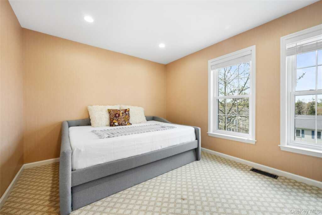 26 Bellefair Road, Rye, NY 10573 - Photo 14 of 33