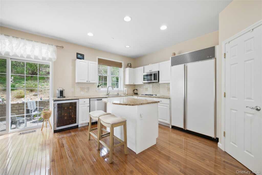 26 Bellefair Road, Rye, NY 10573 - Photo 6 of 33