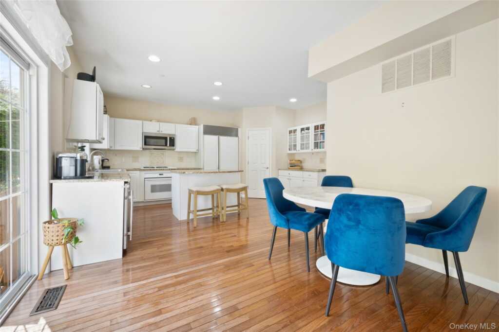 26 Bellefair Road, Rye, NY 10573 - Photo 8 of 33