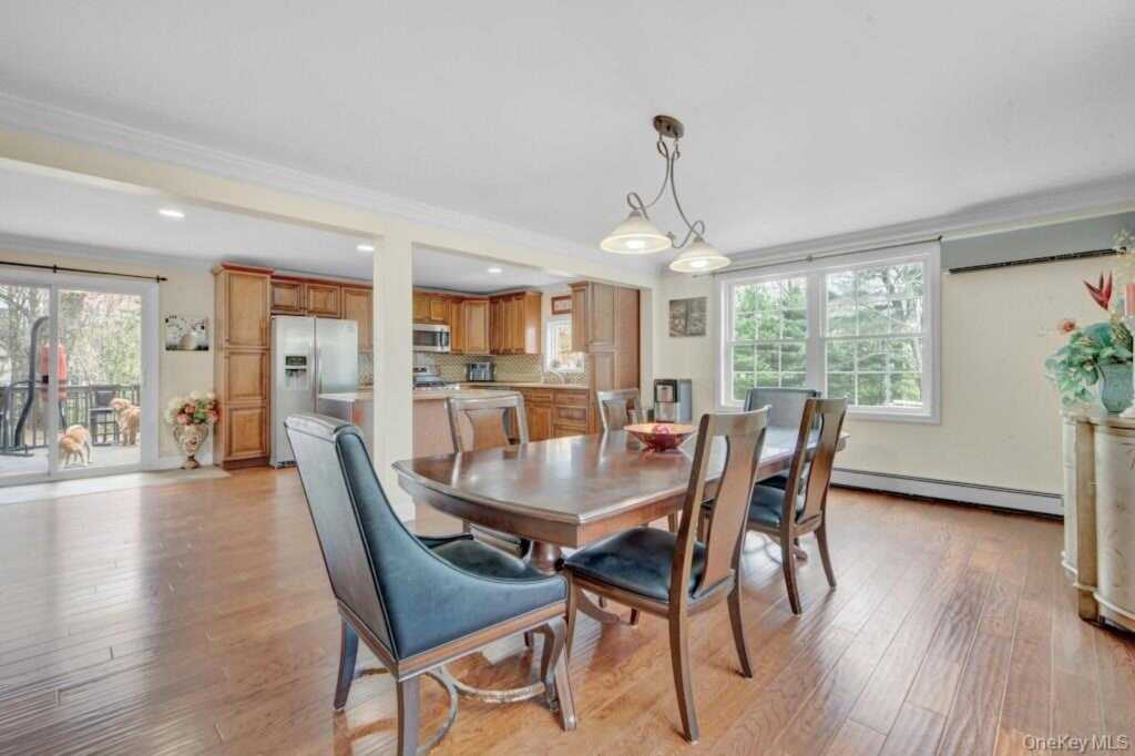 75 N Airmont Road, Suffern, NY 10901 - Photo 12 of 41