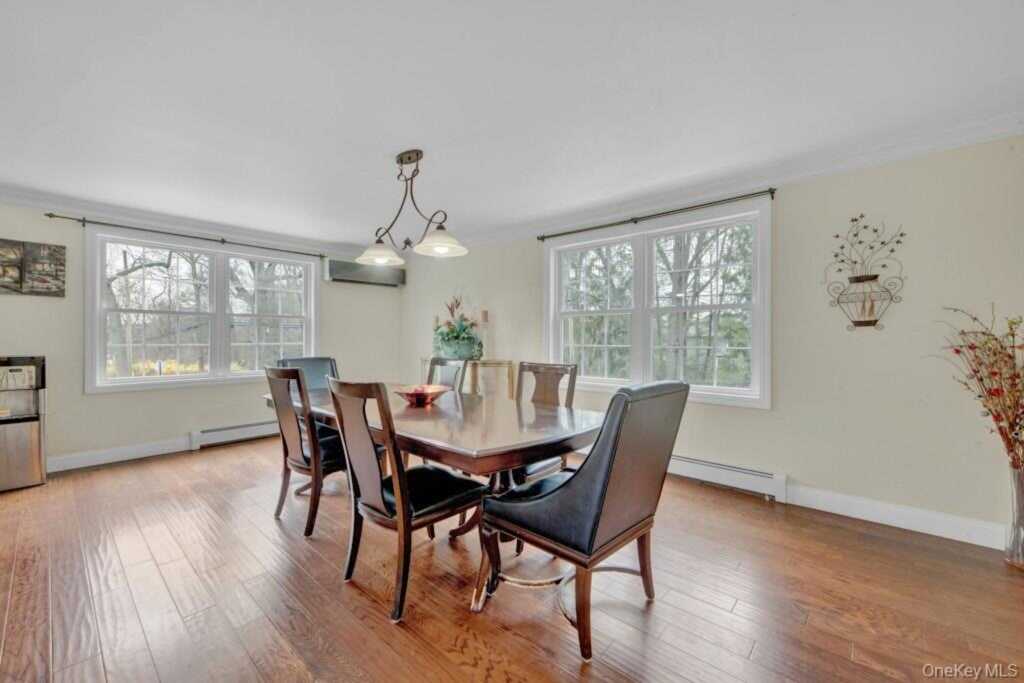 75 N Airmont Road, Suffern, NY 10901 - Photo 13 of 41