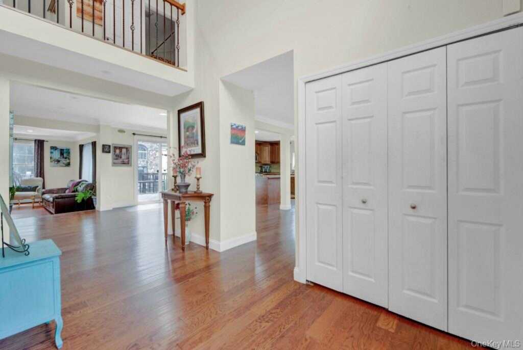75 N Airmont Road, Suffern, NY 10901 - Photo 18 of 41