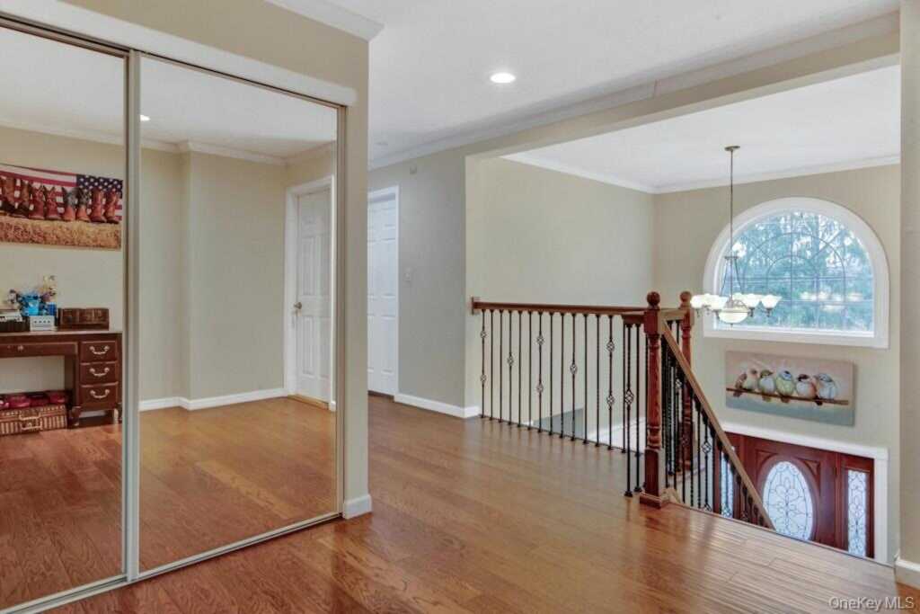 75 N Airmont Road, Suffern, NY 10901 - Photo 20 of 41