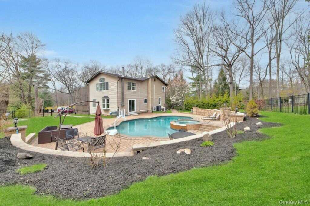 75 N Airmont Road, Suffern, NY 10901 - Photo 38 of 41