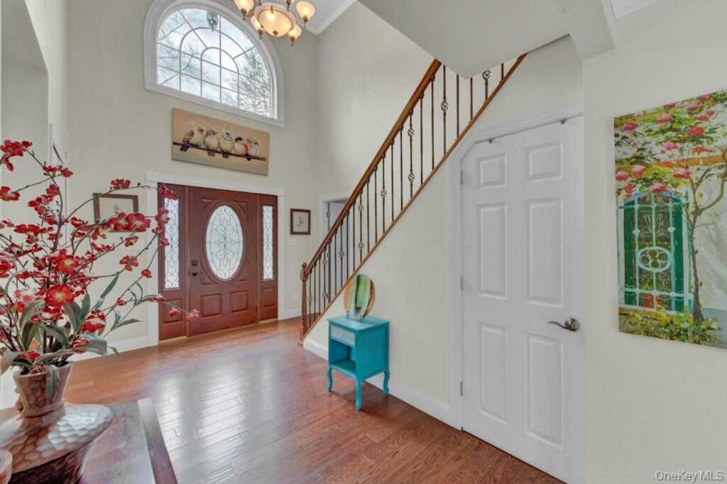 75 N Airmont Road, Suffern, NY 10901 - Photo 6 of 41