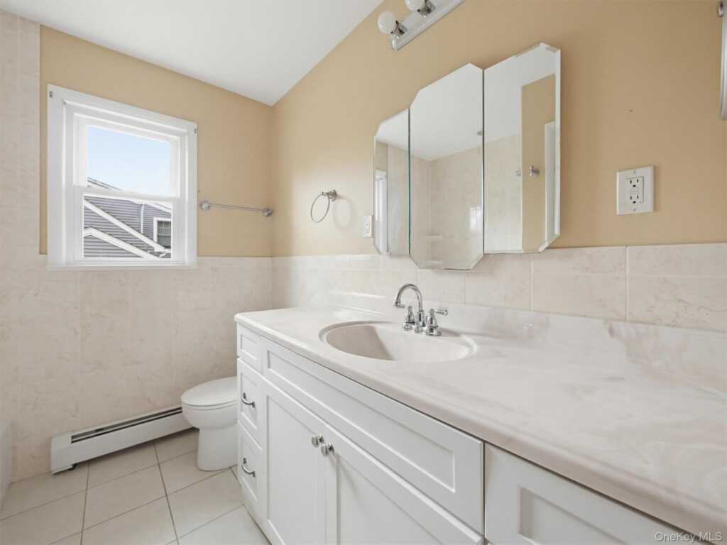 11 Willow Drive, Suffern, NY 10901 - Photo 13 of 26
