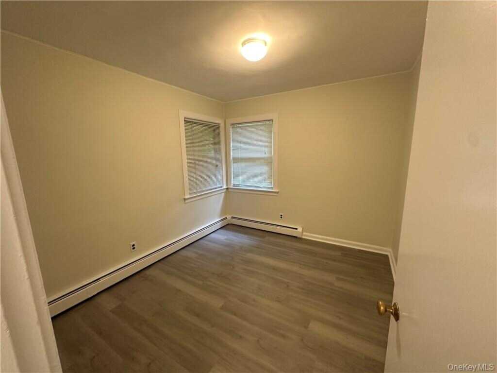 11 Chase Avenue, Nyack, NY 10960 - Photo 5 of 10