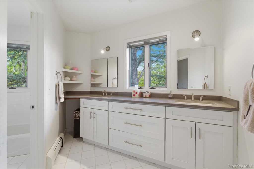 13 Zeck Court, Suffern, NY 10901 - Photo 24 of 36