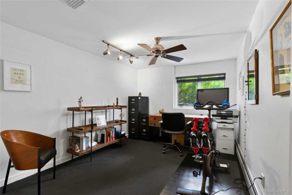 13 Zeck Court, Suffern, NY 10901 - Photo 28 of 36