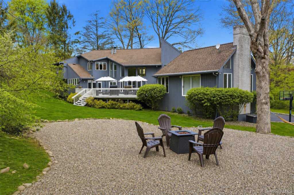 13 Zeck Court, Suffern, NY 10901 - Photo 35 of 36