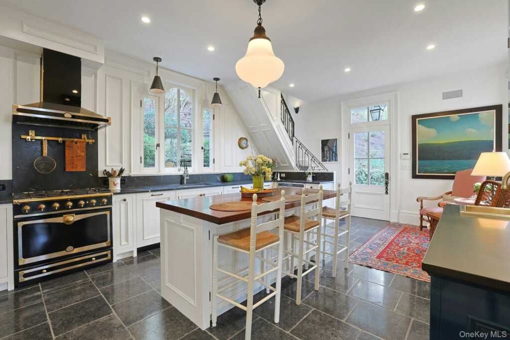 216-217 River Road, Nyack, NY 10960 - Photo 27 of 50