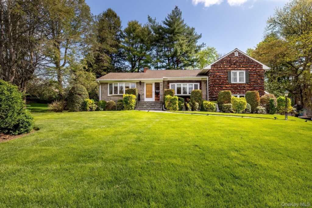7 Carlton Lane, Rye, NY 10573