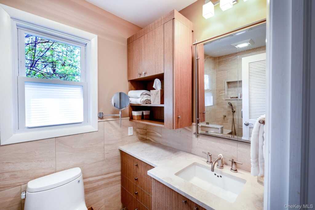 7 Carlton Lane, Rye, NY 10573 - Photo 15 of 44