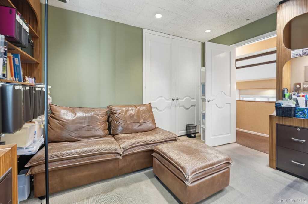 7 Carlton Lane, Rye, NY 10573 - Photo 19 of 44