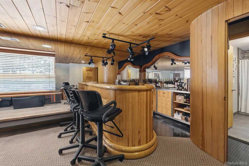 7 Carlton Lane, Rye, NY 10573 - Photo 25 of 44