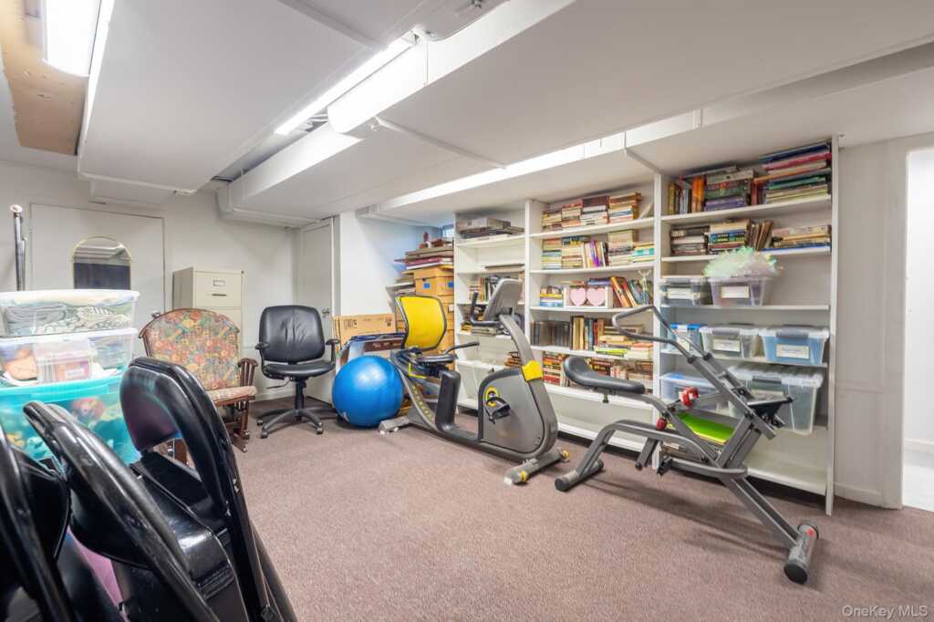 7 Carlton Lane, Rye, NY 10573 - Photo 28 of 44