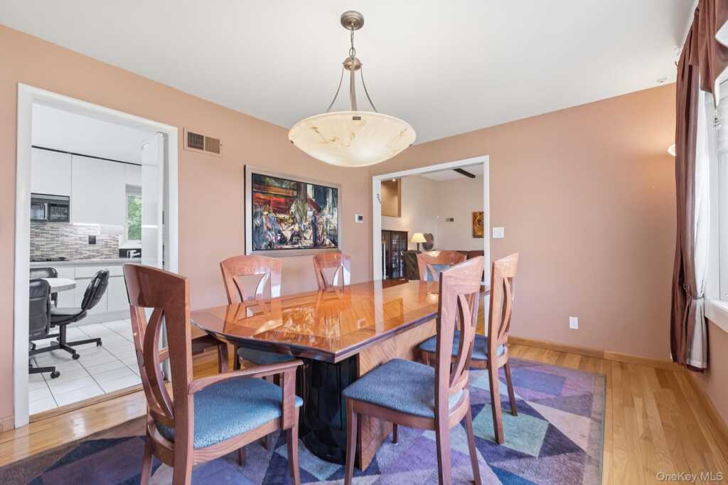 7 Carlton Lane, Rye, NY 10573 - Photo 7 of 44