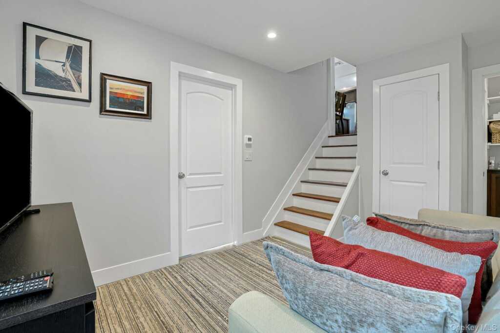 40 Sherwood Drive, Nanuet, NY 10954 - Photo 19 of 31