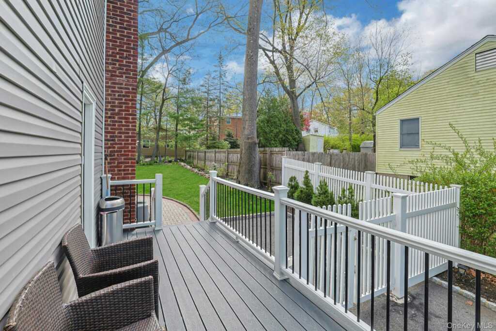 40 Sherwood Drive, Nanuet, NY 10954 - Photo 25 of 31