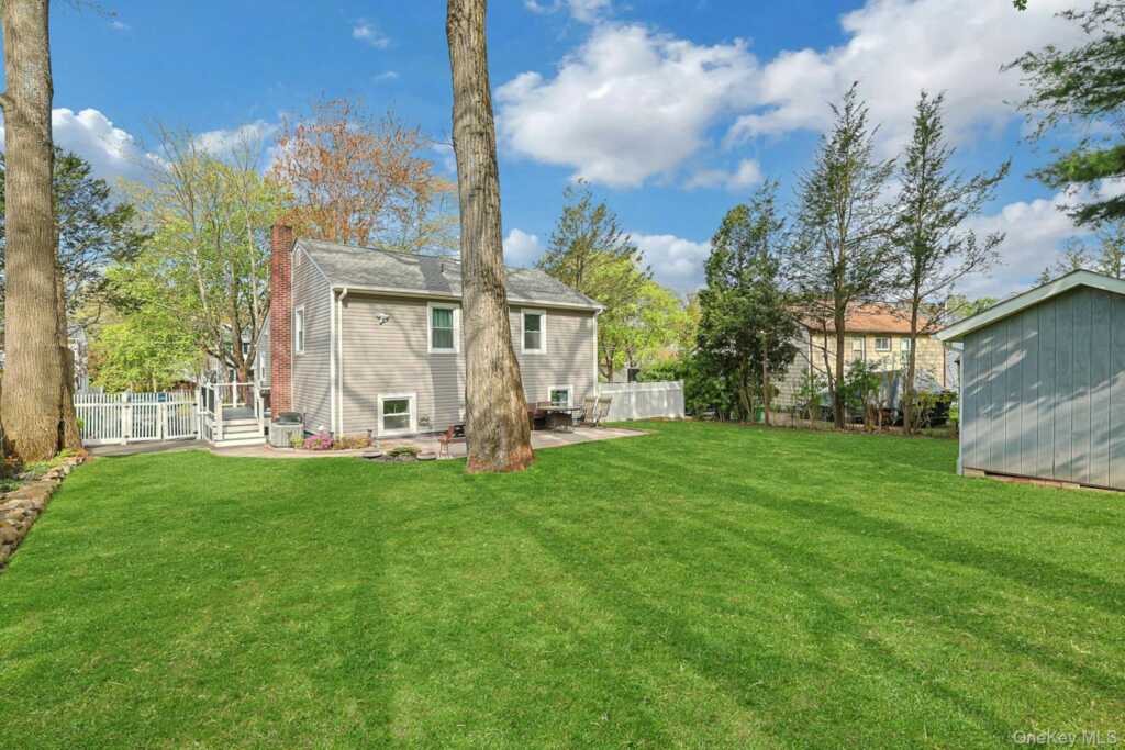 40 Sherwood Drive, Nanuet, NY 10954 - Photo 28 of 31