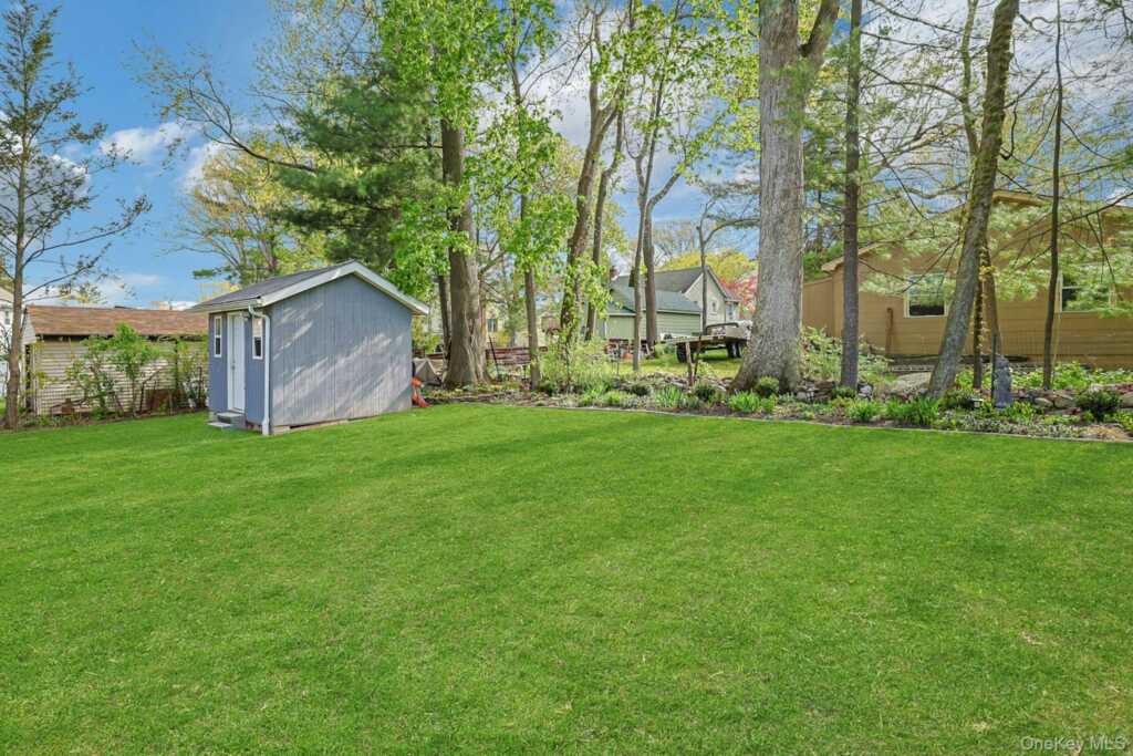 40 Sherwood Drive, Nanuet, NY 10954 - Photo 30 of 31