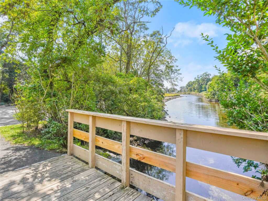 1035 Shore Acres Drive, Rye, NY 10543 - Photo 24 of 29