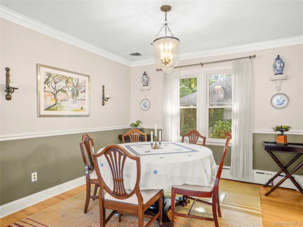 1035 Shore Acres Drive, Rye, NY 10543 - Photo 5 of 29